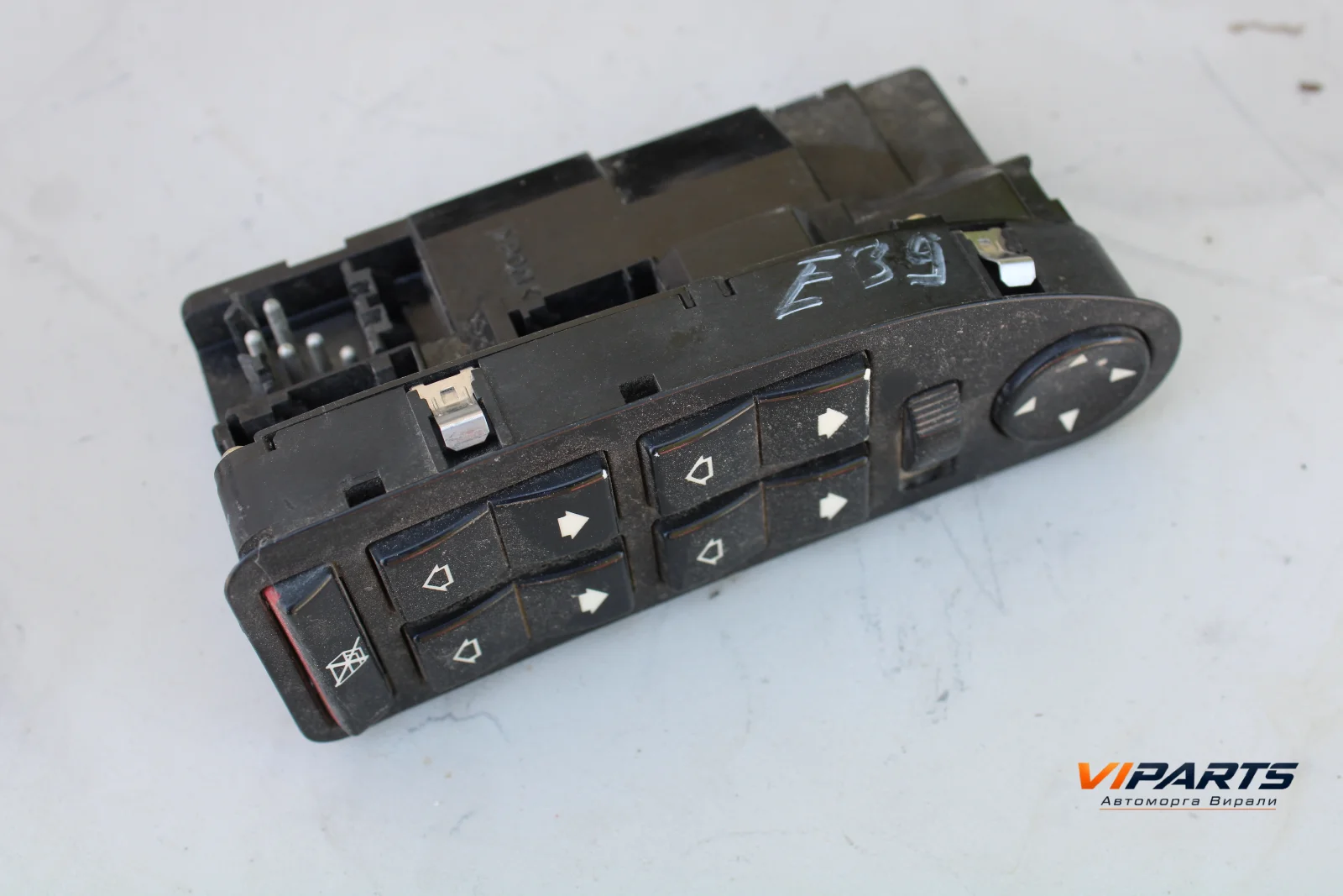 Бутони ел. стъкла BMW 5 Series E39 OEM 8380646