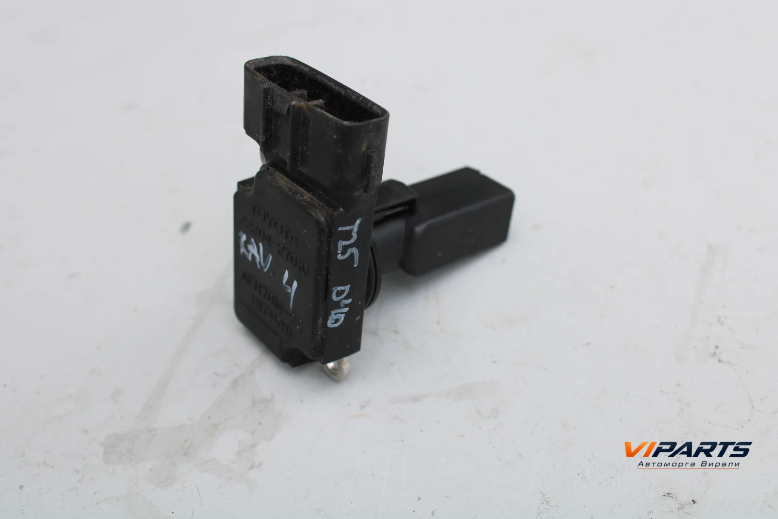 Дебитомер Toyota Avensis II / T250 OEM 2220427010