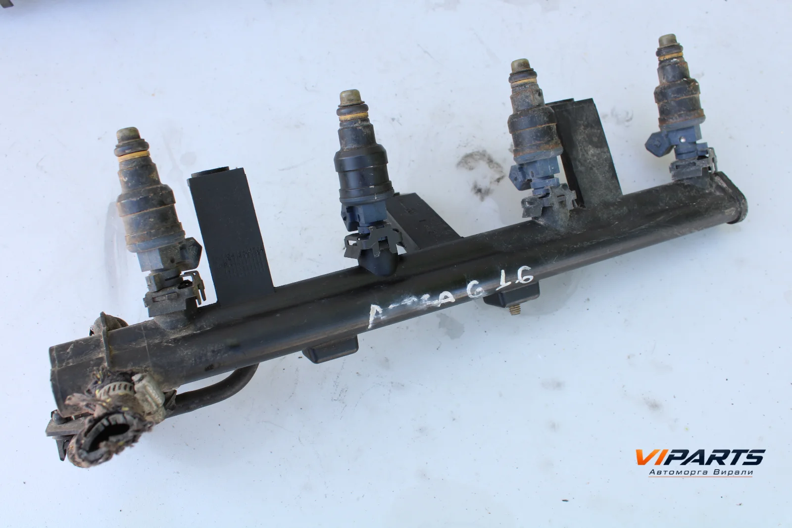 Горивна рейка с дюзи Opel Astra G 1.6 OEM 9621783580