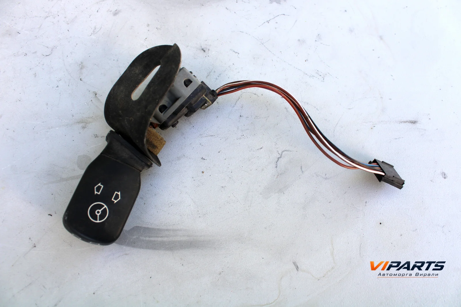 Лостче ел. волан BMW 5 Series E39 OEM 61318352849