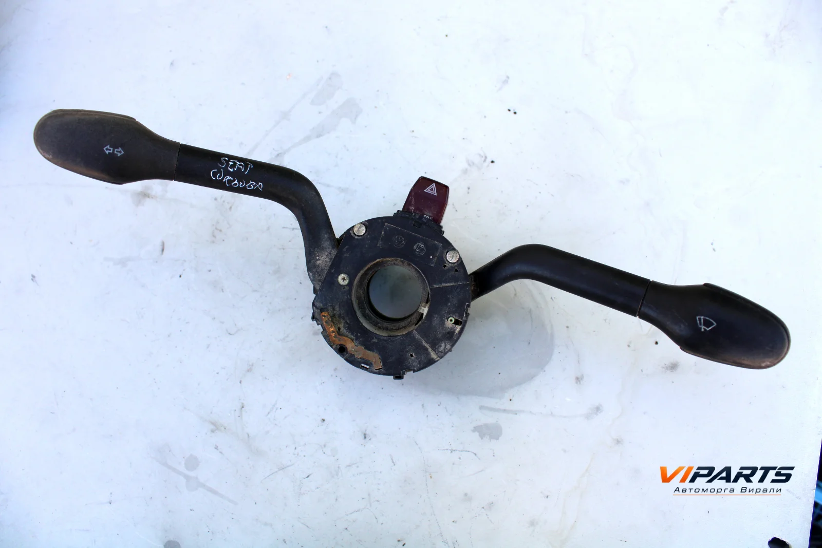 Лостчета светлини и чистачки SEAT Cordoba 6K OEM 6K5953503