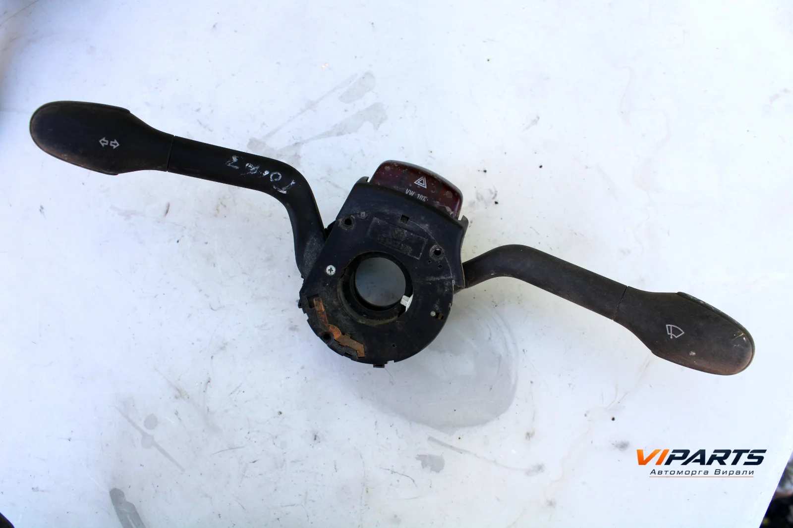 Лостчета светлини и чистачки Volkswagen Golf III OEM 1H6953503F
