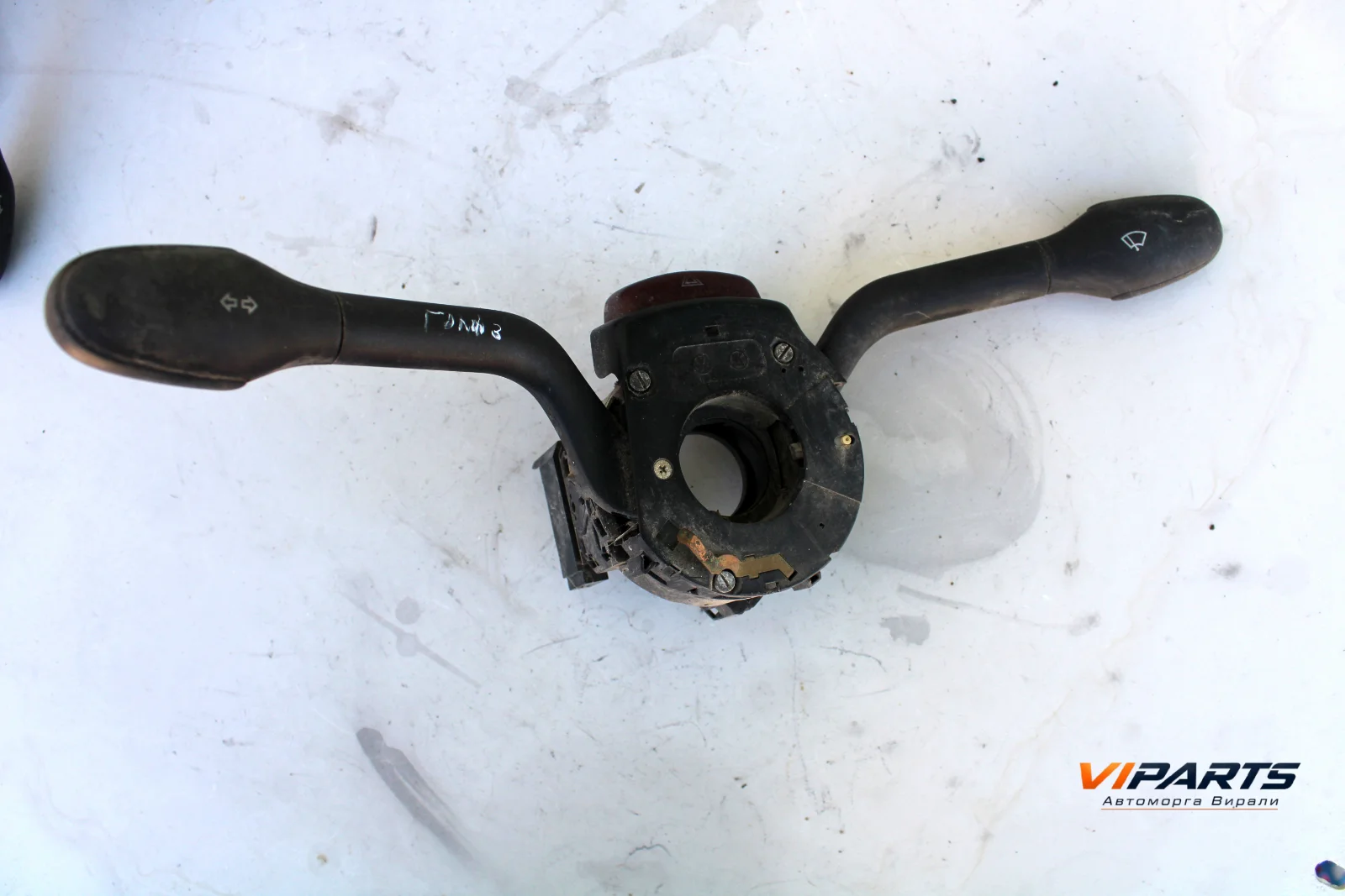 Лостчета светлини и чистачки Volkswagen Golf III OEM 1H6953503F