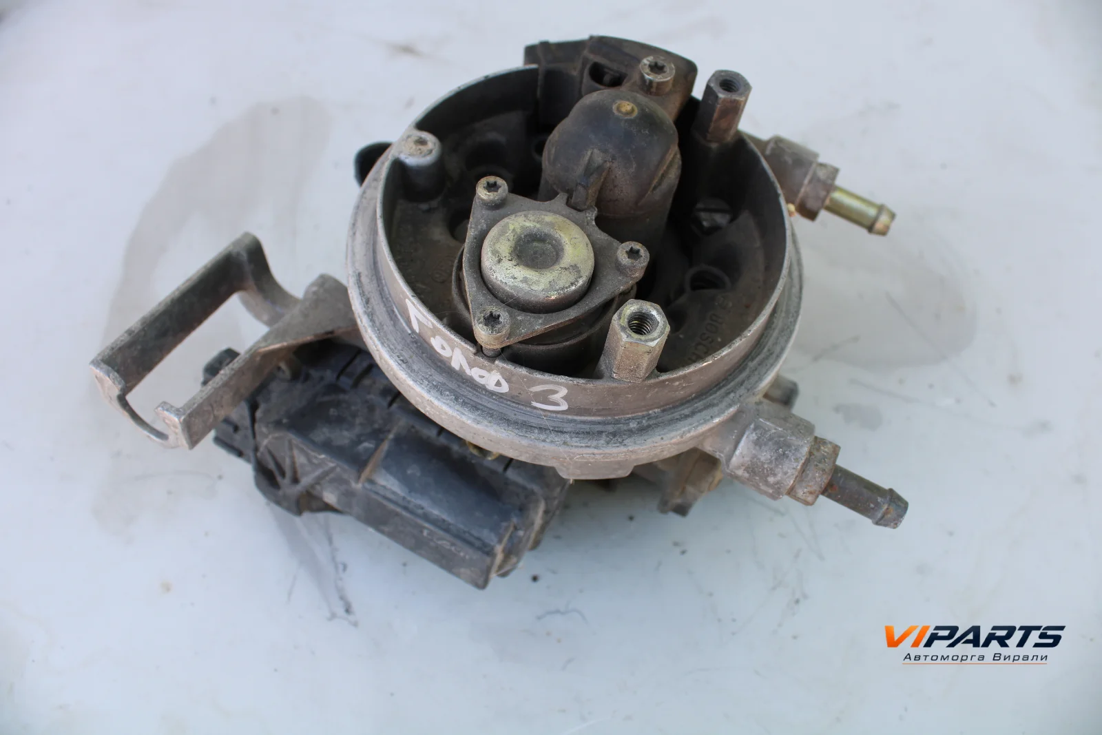 Моноинжекцион Volkswagen Golf III 1.8 OEM 0132008601