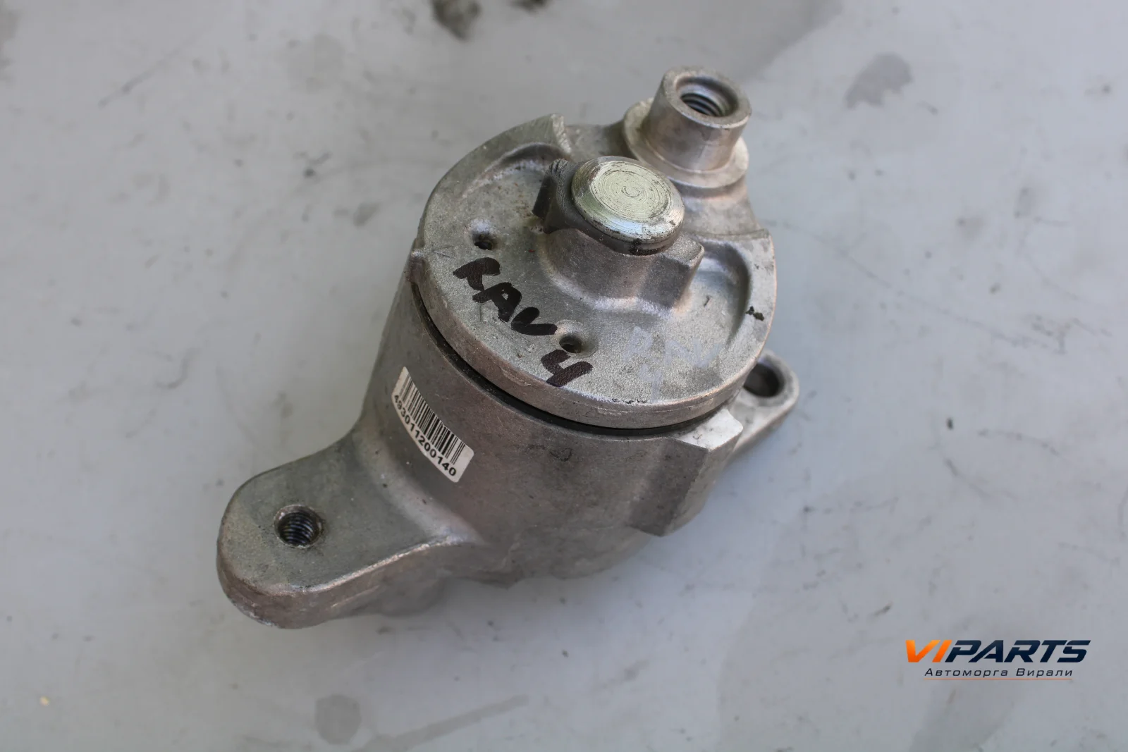 Обтегач пистов ремък Toyota RAV4 XA20 OEM 493011200140